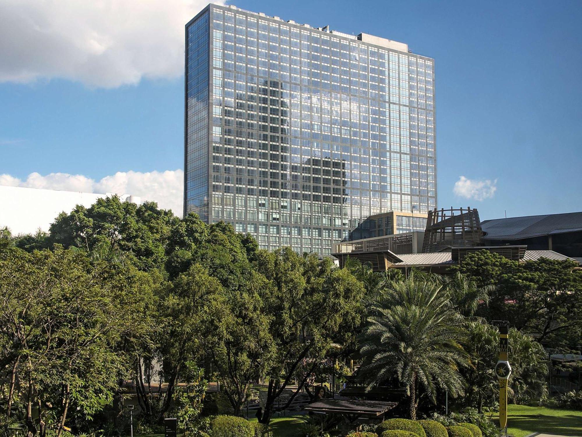 Fairmont Makati Hotel Makati City Екстериор снимка The University of Texas MD Anderson Cancer Center