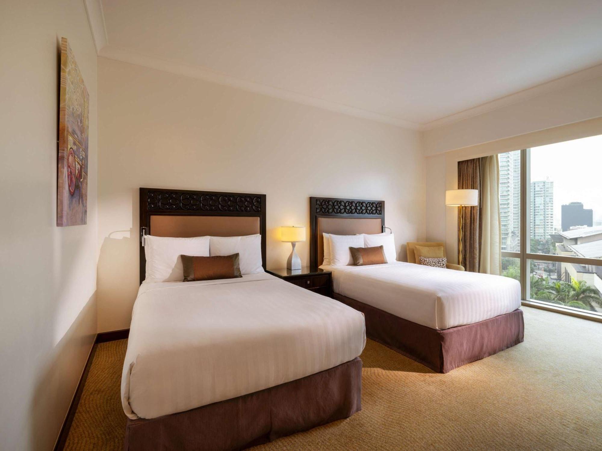 Fairmont Makati Hotel Makati City Екстериор снимка Deluxe Room