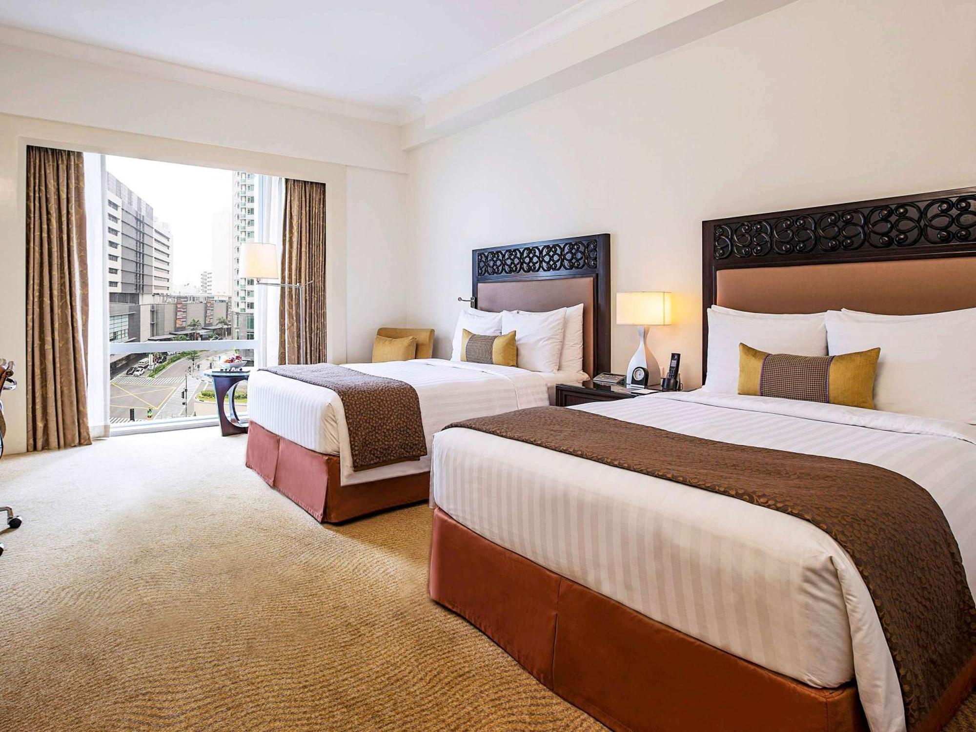 Fairmont Makati Hotel Makati City Екстериор снимка Deluxe Room